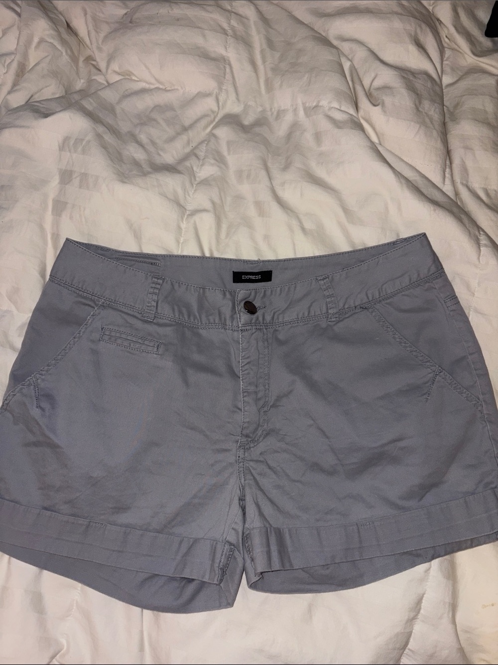 Trendy Express Women's Gray Shorts🔥